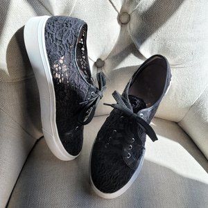 Caslon Payton Black Lace Platform Sneaker 9M